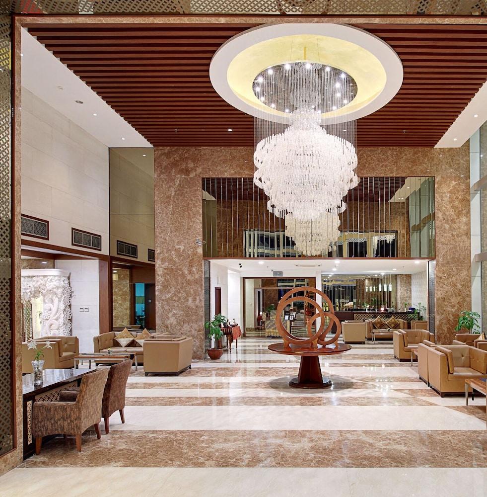 โรงแรมแอสตัน โซโล Surakarta  ภายนอก รูปภาพ